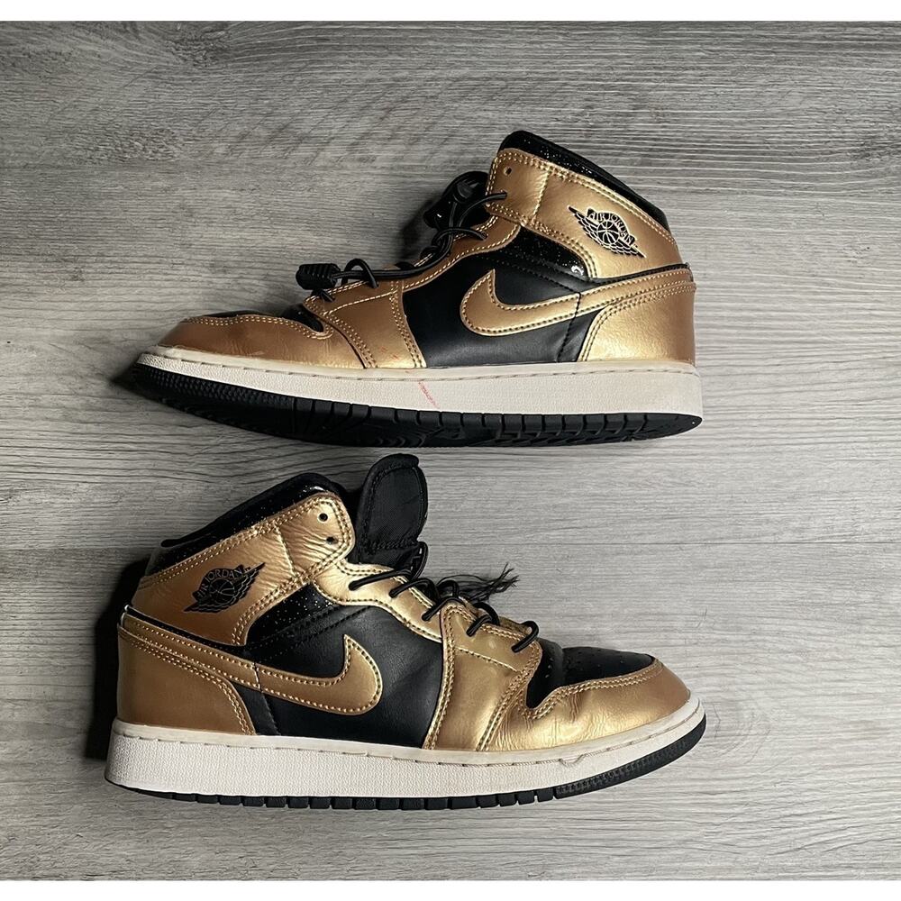 Nike Air Jordan 1 SE Mid Metallic Gold/Black Size 6Y - Unisex